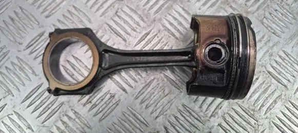 Mercedes-Benz C W204 Piston with connecting rod M271