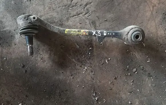 BMW X3 E83 Front lower control arm/wishbone 3415030