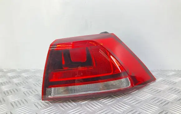 Volkswagen Golf VII Rear/tail lights 