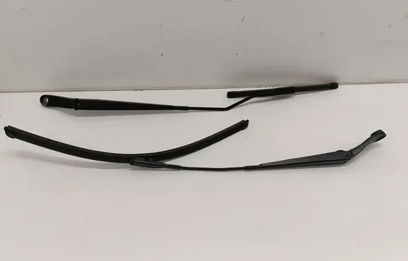 MG ZS Headlight wiper blade set 10015587 10015589