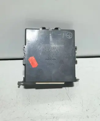 Toyota Prius (XW20) Power management control unit 8967047010 1012380151