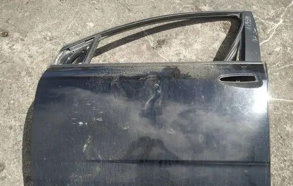 Fiat Croma Front door juodos