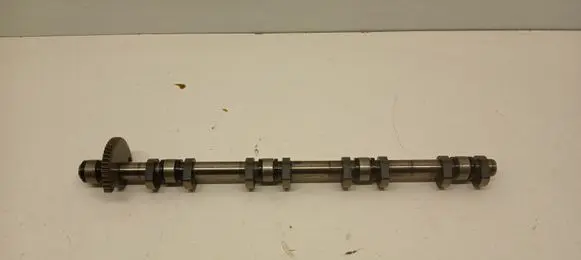 BMW 5 G30 G31 G38 Camshaft 8600433 11378600433