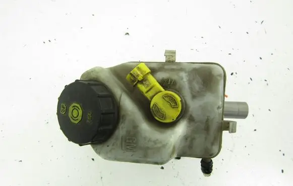 Opel Insignia A Master brake cylinder 