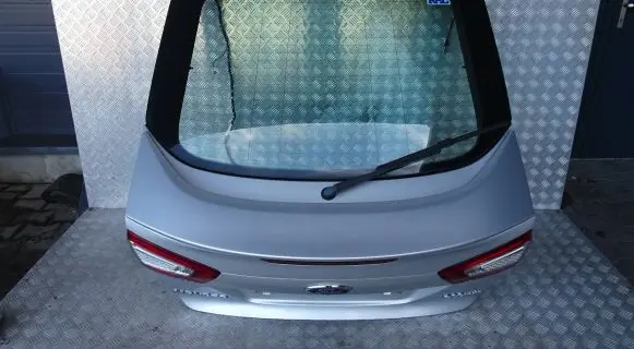 Ford Mondeo MK IV Tailgate/trunk/boot lid