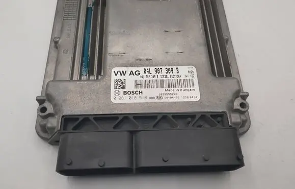 Skoda Octavia Mk3 (5E) Engine control unit/module 04L907309B 0281018510