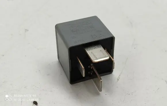 Land Rover Discovery 3 - LR3 Other relay 5M5T14B192