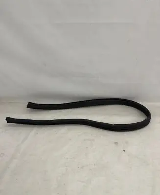 Volvo S60 Engine compartment rubber 