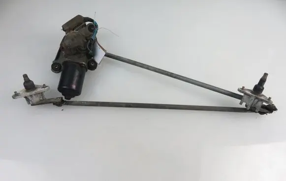 Subaru Legacy Front wiper linkage 