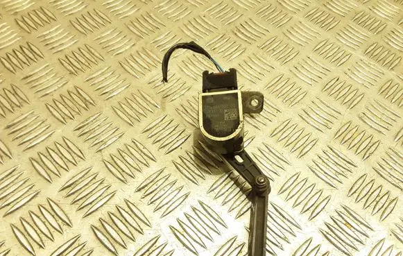 BMW 5 F10 F11 Headlight/headlamp level sensor 37146861351 25916010