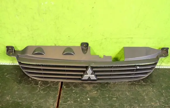 Mitsubishi Space Star Front bumper upper radiator grill 912695