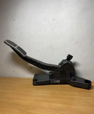 Jaguar F-Pace Accelerator throttle pedal HK8M9F836 C2317