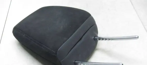 Honda CR-V Front seat headrest 