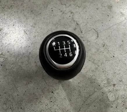 Mazda CX-3 Gear lever shifter trim leather/knob R135