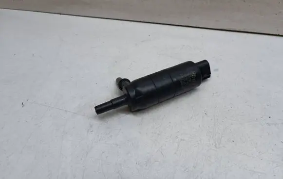 BMW 5 F10 F11 Headlight washer pump 7217792 67127217792