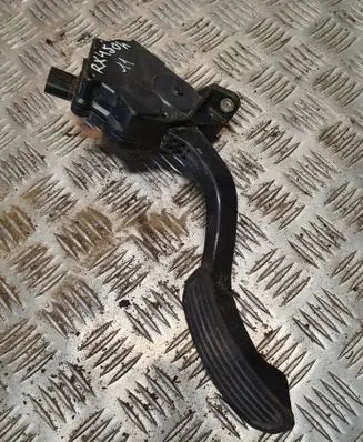 Lexus RX 450H Accelerator throttle pedal 7811033020 1988007190 07M26D00327