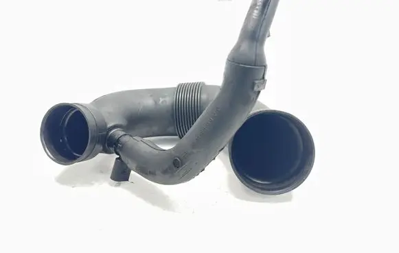 Mercedes-Benz E W211 Intercooler hose/pipe A6130940008