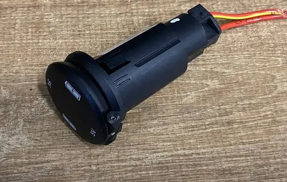 USB socket connector