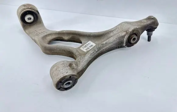 Volkswagen Touareg II Front lower control arm/wishbone 7P0407151E