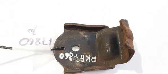Infiniti FX Engine mounting bracket