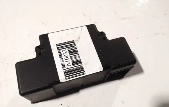 Opel Astra H Fuse box cover 13129783 743383-00