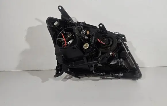 Toyota Avensis T250 Headlight/headlamp 1837658937643