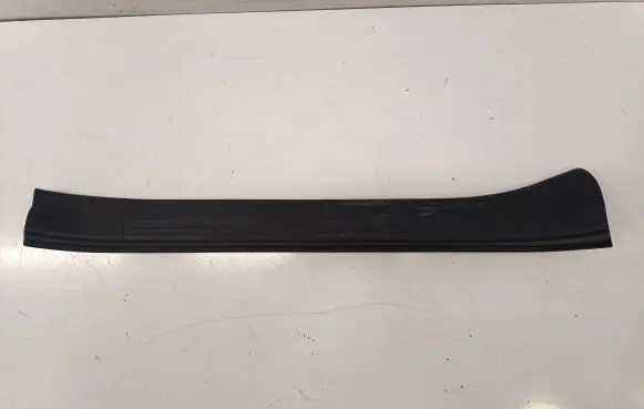 Subaru Forester SK Front sill trim cover 94060SJ030