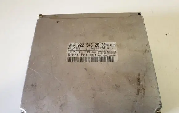Mercedes-Benz S W140 Engine control unit/module A0225452832 0261204531