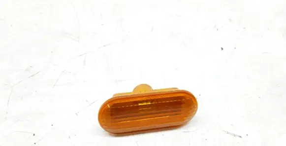 Ford Focus C-MAX Front fender indicator light 2S6A13K354AD
