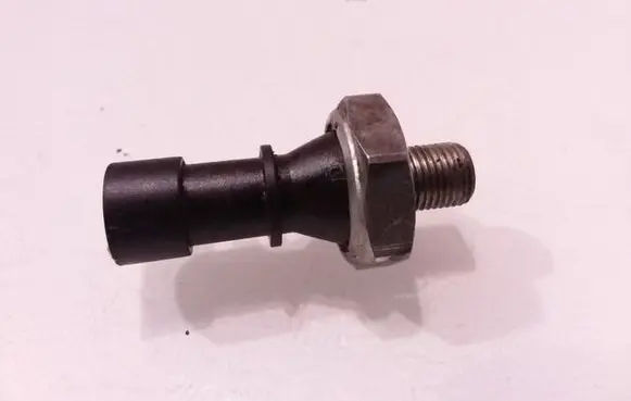 Opel Zafira B Oil pressure sensor FGP55354325 55354325