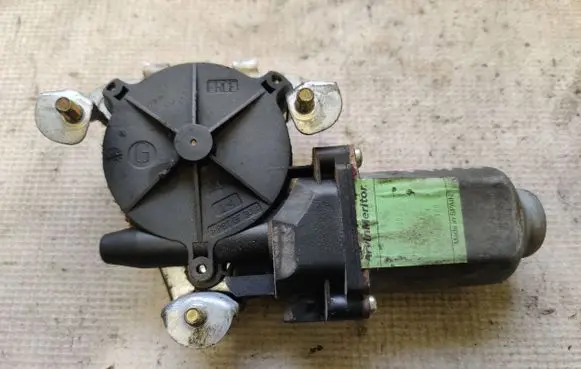 Renault Master II Front door window regulator with motor 400739