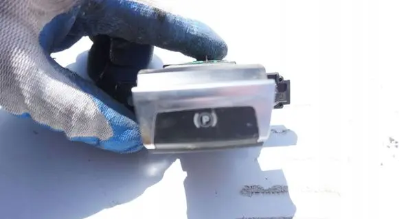 Peugeot 308 Hand parking brake switch 