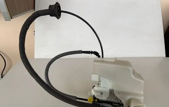 Audi A5 Front door lock 8X1837015B 8W6837349