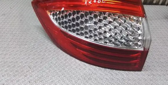 Ford Mondeo MK IV Rear/tail lights 7S7113405B
