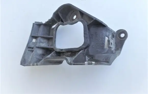 Audi A6 S6 C5 4B Front splash guards bracket 4B0853921B