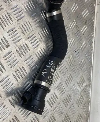 BMW 5 E60 E61 Engine coolant pipe/hose 7789742