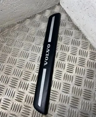 Volvo V50 Front sill trim cover 08622671