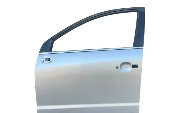 Opel Antara Front door