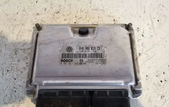 Skoda Fabia Mk1 (6Y) Engine control unit/module 045906019CD 0281012749