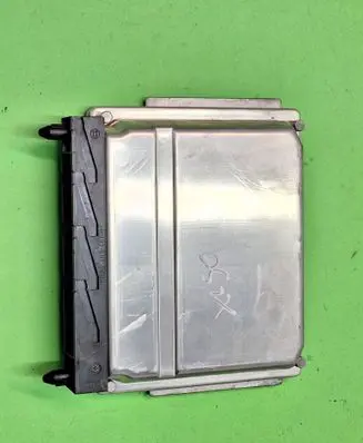 Volvo XC90 Engine control unit/module 08675760A 04100 0000145542