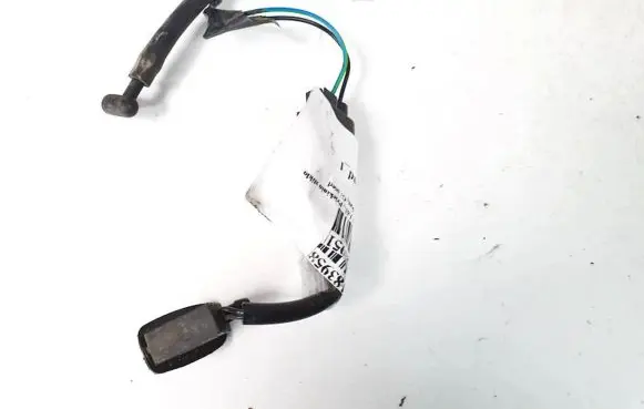 Ford Focus C-MAX Windshield washer spray nozzle 