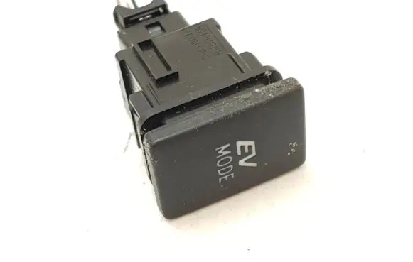 Toyota Yaris Other switches/knobs/shifts 15C866