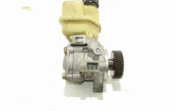 Mazda 6 Power steering pump