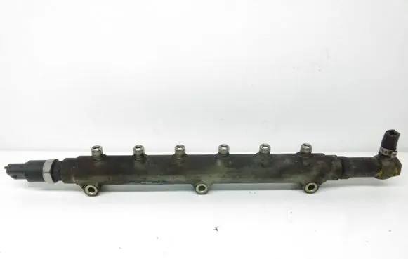 Volvo V70 Fuel main line pipe 5658252 0445215010 002248L1