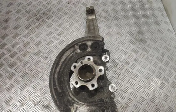 BMW 7 G11 G12 Front wheel hub 6861797 687463201
