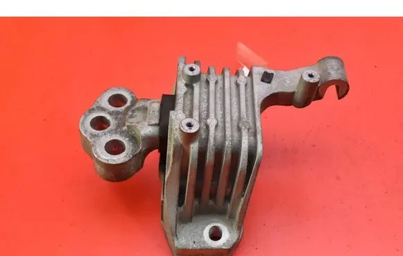 Jeep Grand Cherokee Gearbox mounting bracket 68141406AF