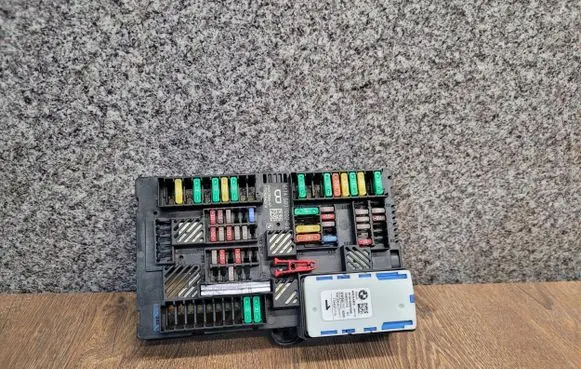 BMW 5 G30 G31 Fuse box set 6837092