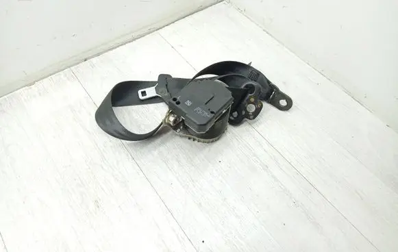 Ford Focus Front seatbelt 34017855D