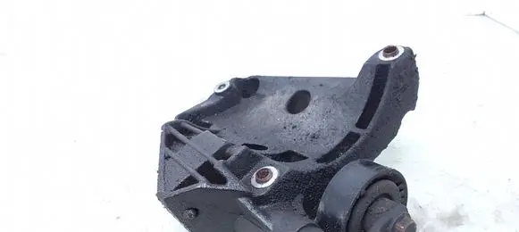 BMW 5 E60 E61 A/C compressor mount bracket 7786708