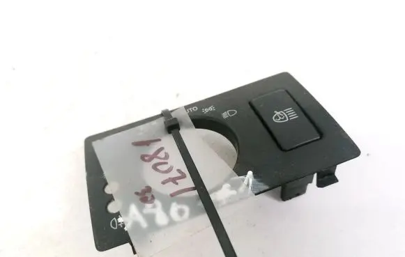 Mercedes-Benz B W245 Headlight wiper switch A1695401945 32230101